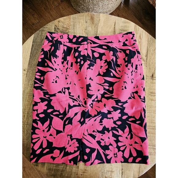 J.CREW Dresses & Skirts - J. Crew The Pencil Skirt Womens Size 4 Navy Blue Pink Floral Pattern 100% Cotton